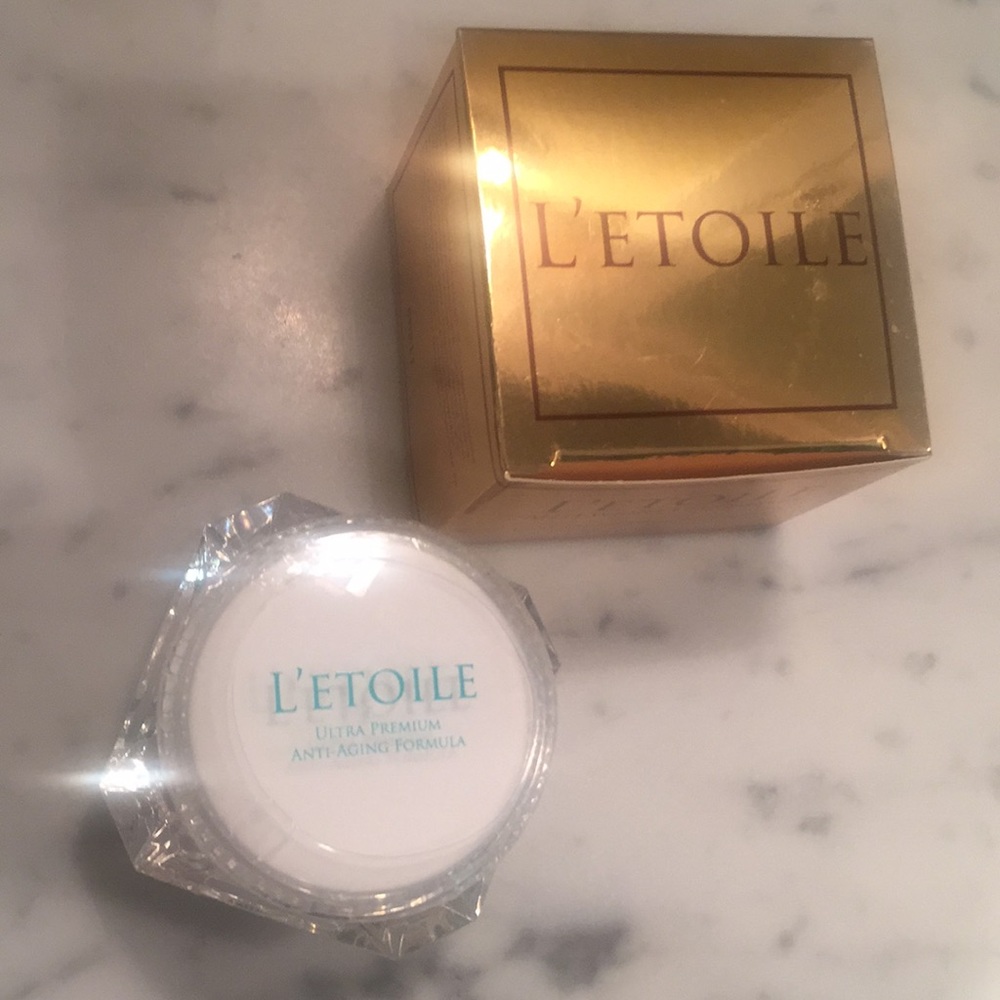 L’etoile Ultra Premium Anti-Wrinkle Complex
